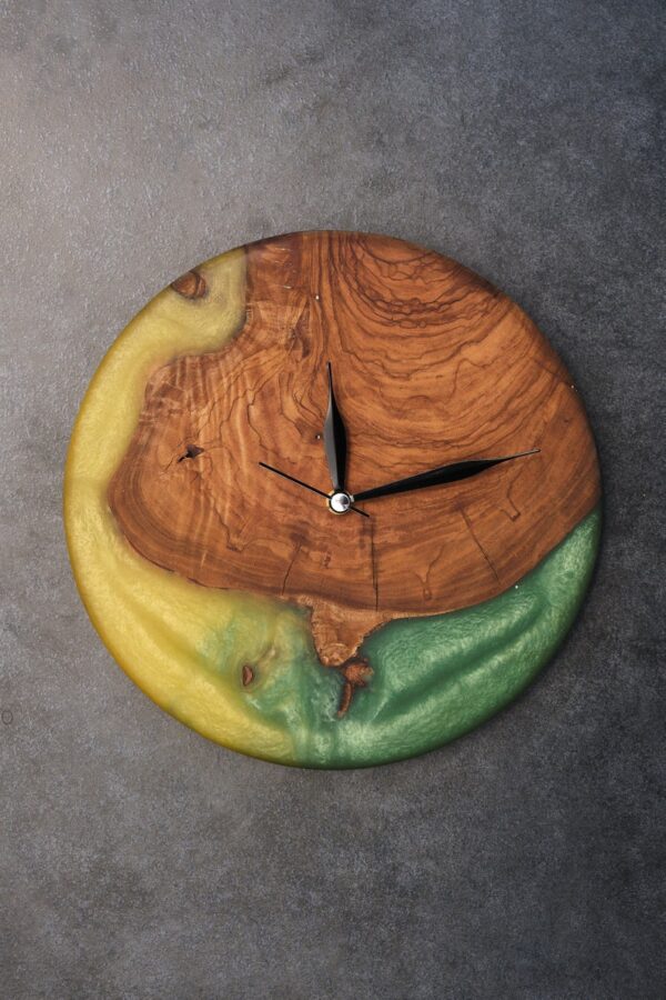 Epoxy resin clock- home decor